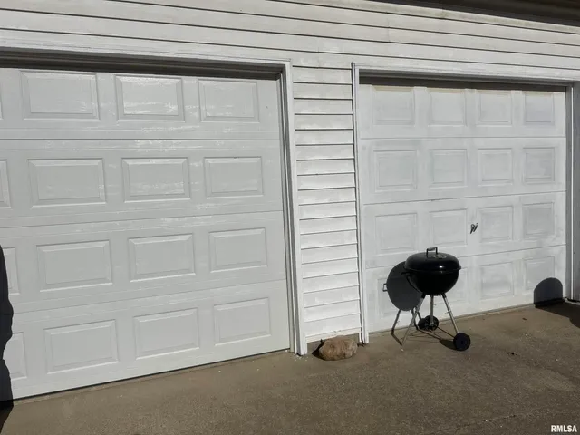 $130,000 | 613 East College Avenue, Unit 4, Jacksonville, IL 62650