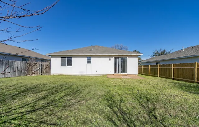 $1,675 | 202 Golden Gate Drive, Leander, TX 78641