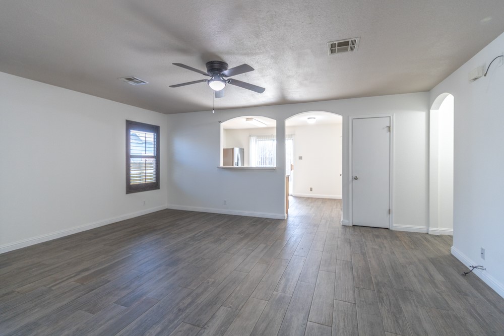 202 Golden Gate Drive Leander, TX 78641 - Photo 10 of 25