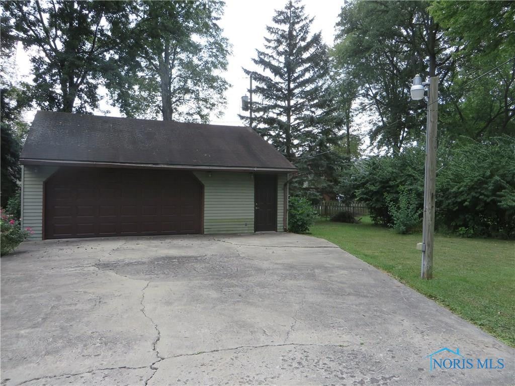 4531 Thackeray Road Maumee, OH 43537 - Photo 12 of 14 Gallery Image 12