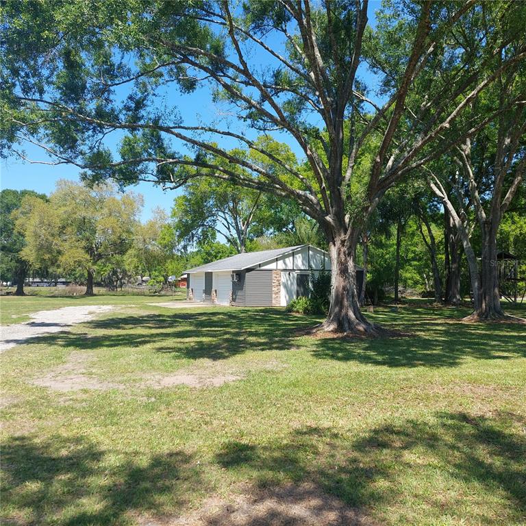 16810 Whirley Road Lutz, FL 33558 - Photo 13 of 47