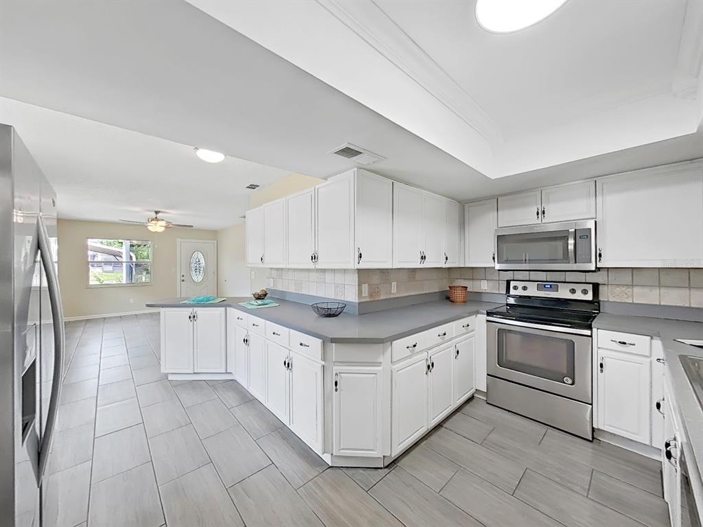 16810 Whirley Road Lutz, FL 33558 - Photo 23 of 47