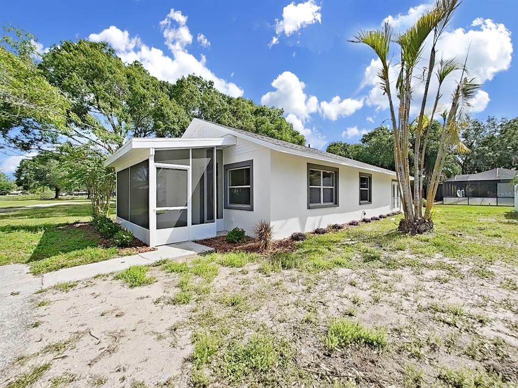 16810 Whirley Road Lutz, FL 33558 - Photo 8 of 47