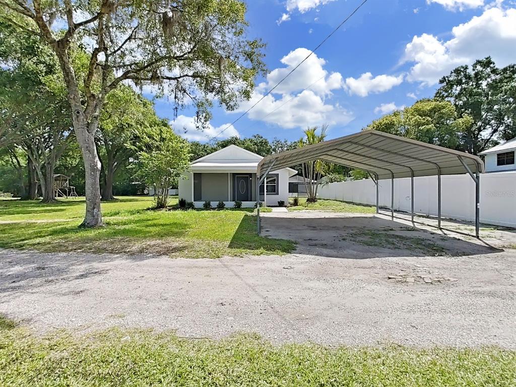 16810 Whirley Road Lutz, FL 33558 - Photo 9 of 47