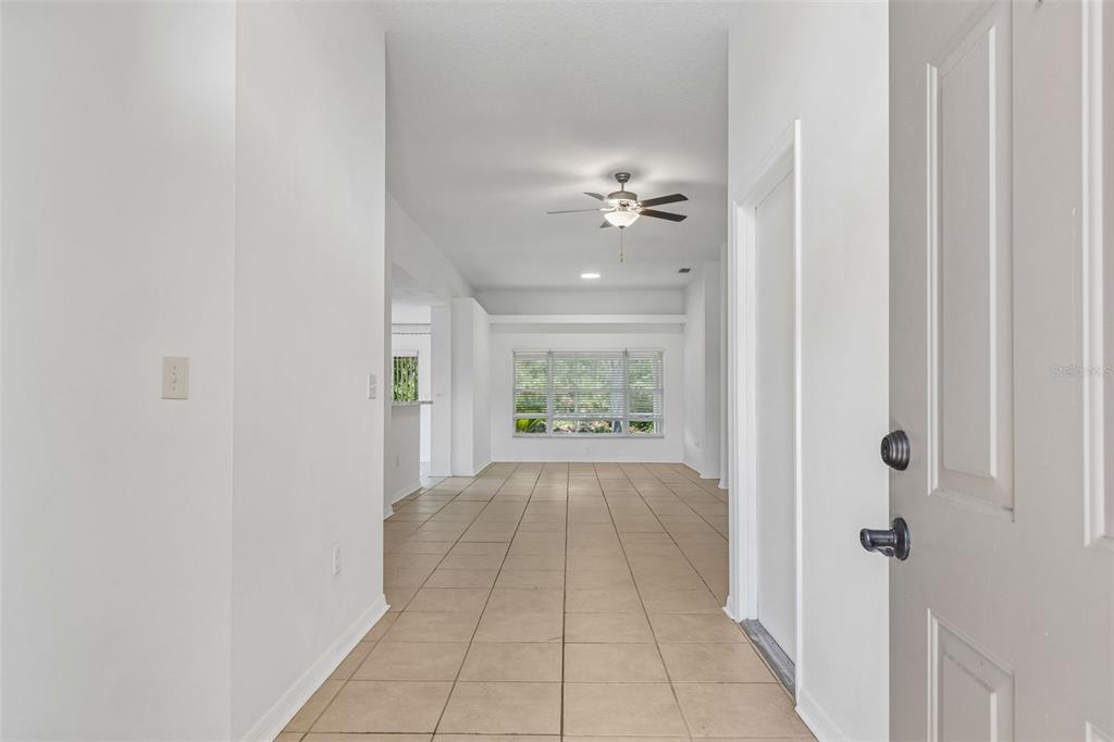 1103 Standing Reed Place Wesley Chapel, FL 33543 - Photo 3 of 26