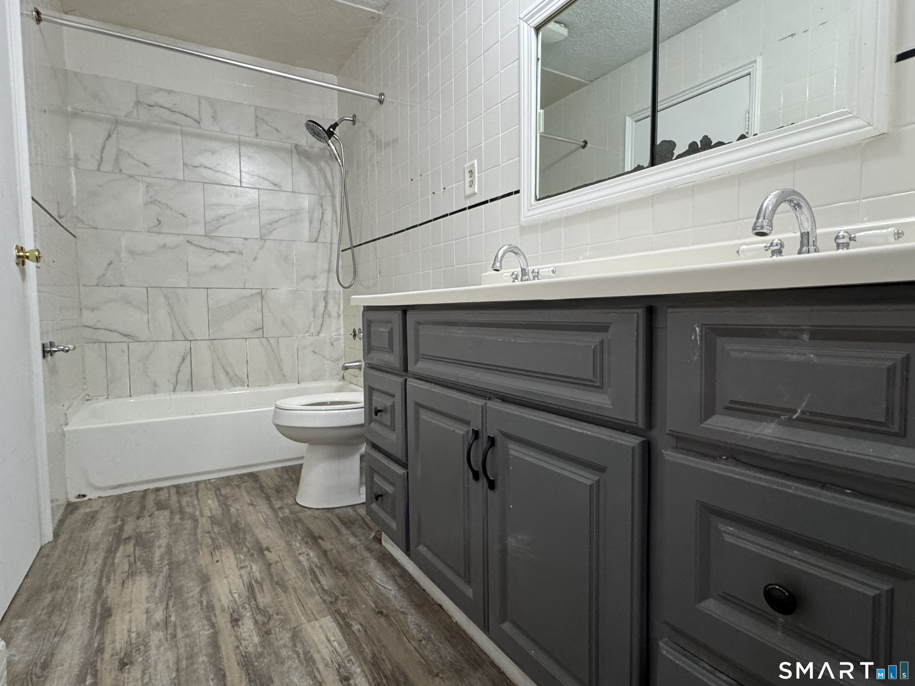 158 River Road Shelton, CT 06484 - Photo 4 of 16