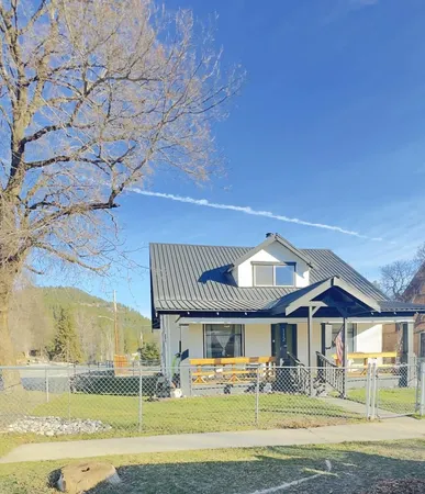 $239,999 | 112 Houghton Street, Ione, WA 99139