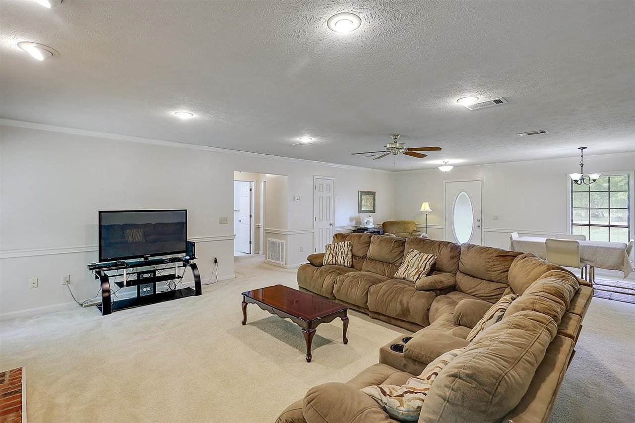 118 Falcon Ridge Drive Raymond, MS 39154 - Photo 8 of 30 Photo 8