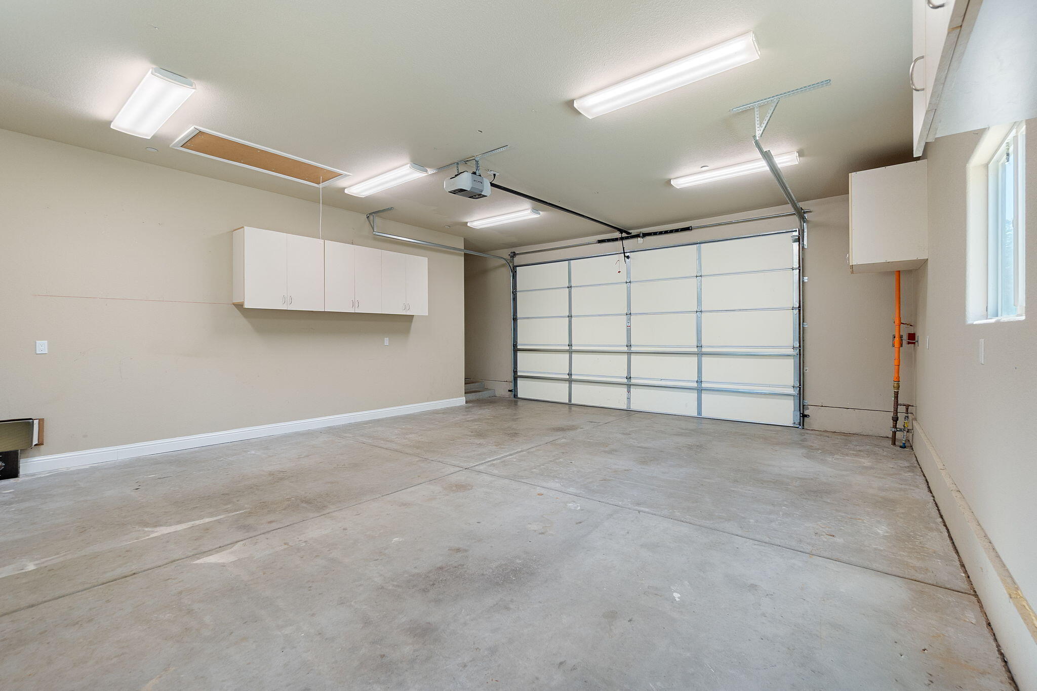 10753 French Creek Road Palo Cedro, CA 96073 - Photo 29 of 60 Garage
