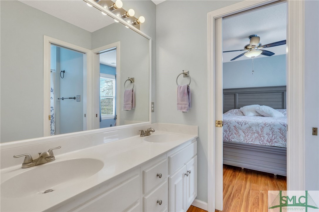 1009 Bobwhite Road Savannah, GA 31410 - Photo 40 of 50 Jack & Jill bath