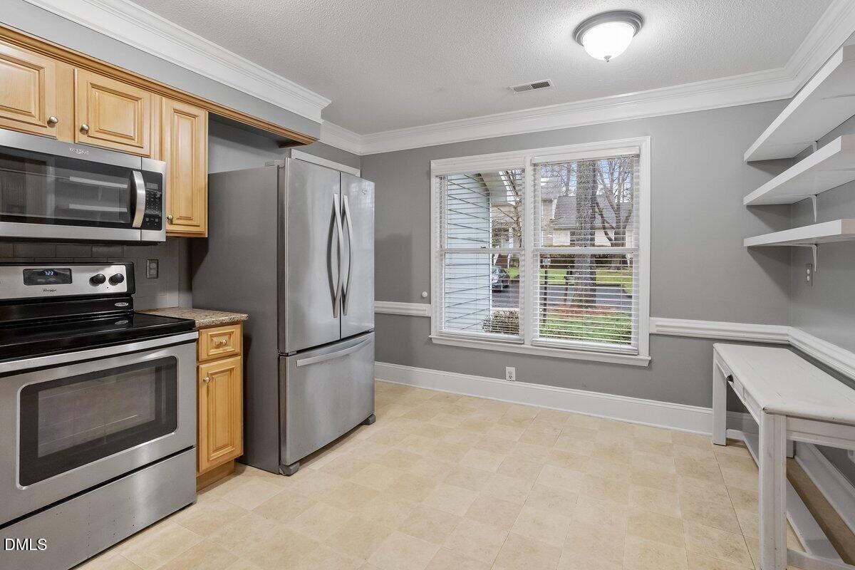 1512 Laureldale Drive Raleigh, NC 27609 - Photo 12 of 36 1512 Laureldale Dr 2874868_12 (1)