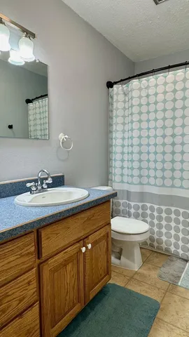 $250,000 | 918 Rensvold Boulevard, Moorhead, MN 56560