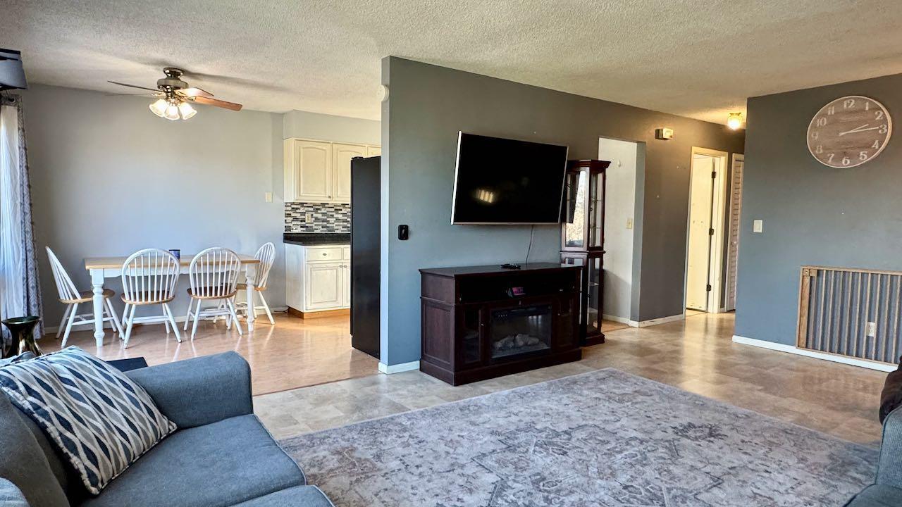 918 Rensvold Boulevard Moorhead, MN 56560 - Photo 6 of 44