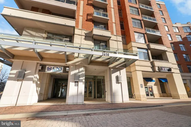 $494,999 | 3650 South Glebe Road, Unit 666, Arlington, VA 22202