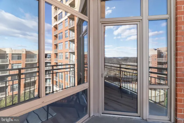 $494,999 | 3650 South Glebe Road, Unit 666, Arlington, VA 22202