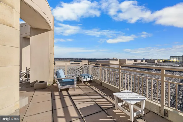 $494,999 | 3650 South Glebe Road, Unit 666, Arlington, VA 22202