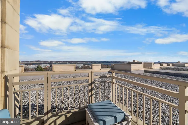 $494,999 | 3650 South Glebe Road, Unit 666, Arlington, VA 22202