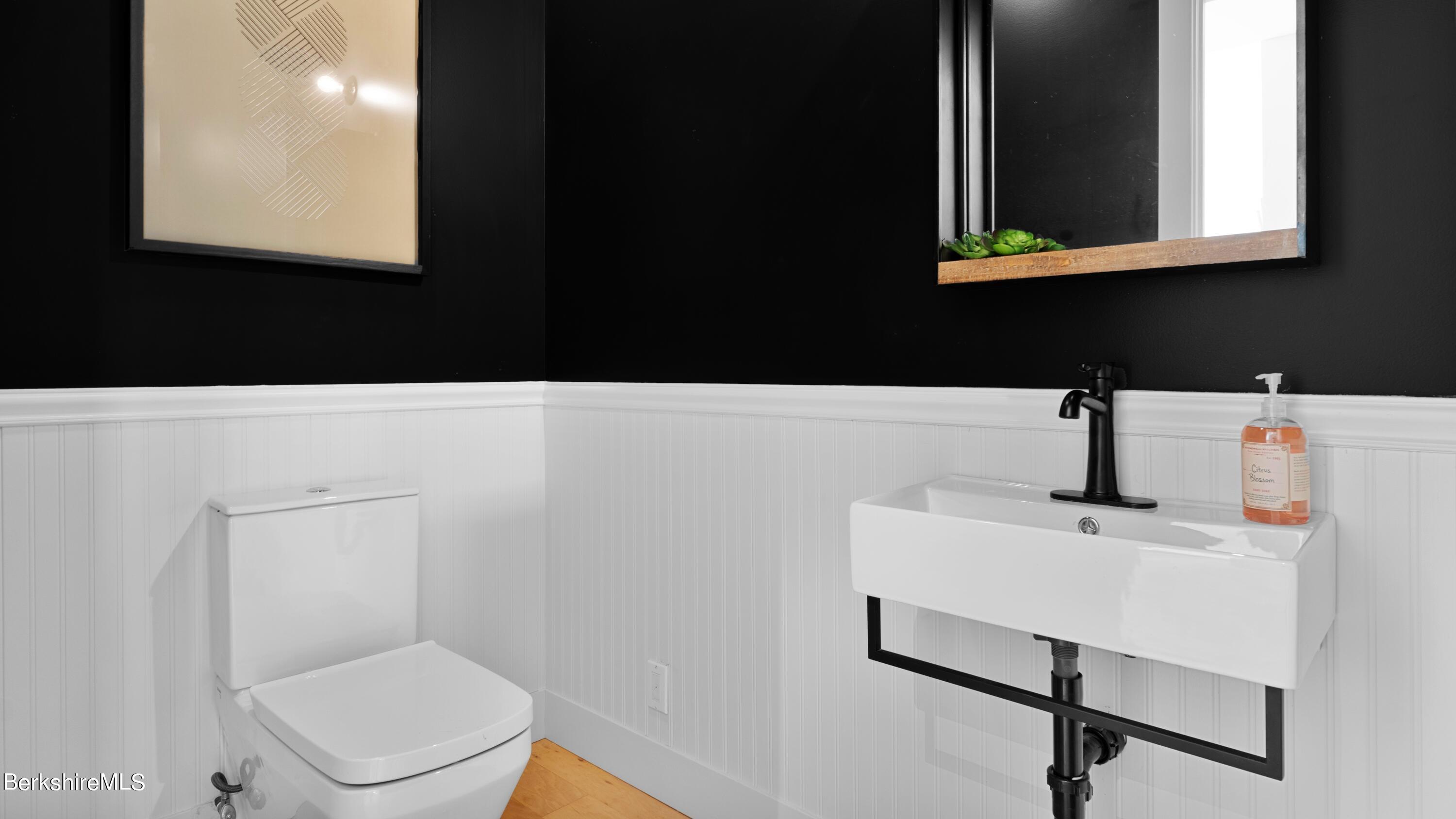 97 Stoney Brook Road Becket, MA 01223 - Photo 17 of 34 1st floor powder room