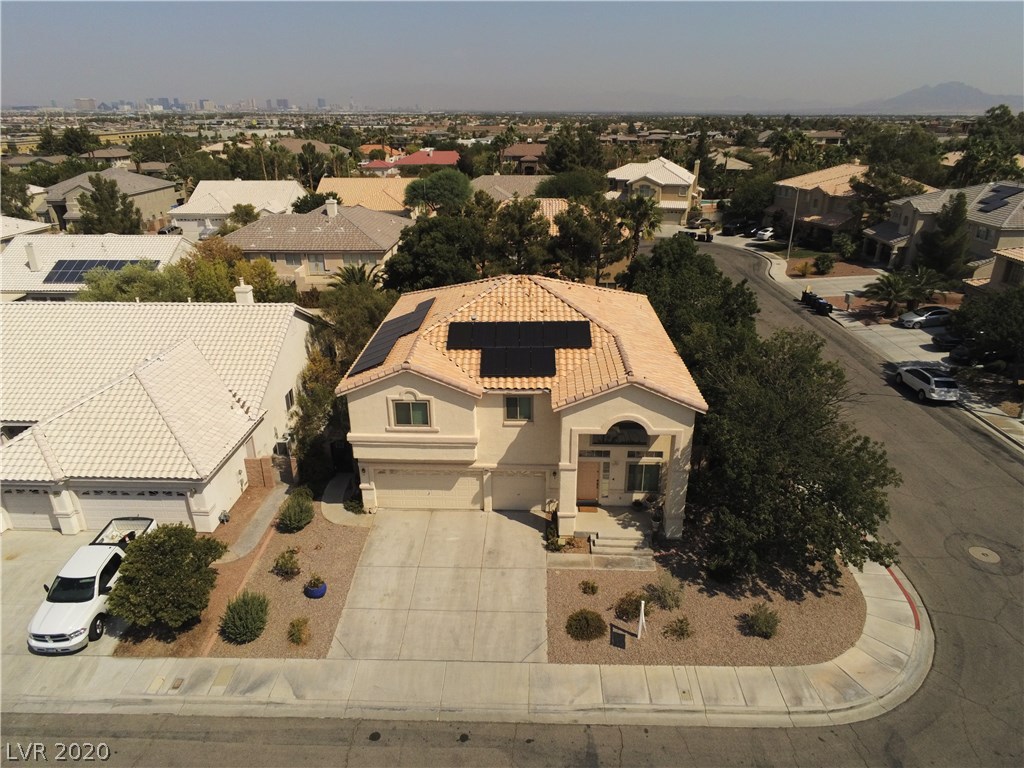 2882 Evergold Drive Henderson, NV 89074 - Photo 3 of 48 Gallery Image 3