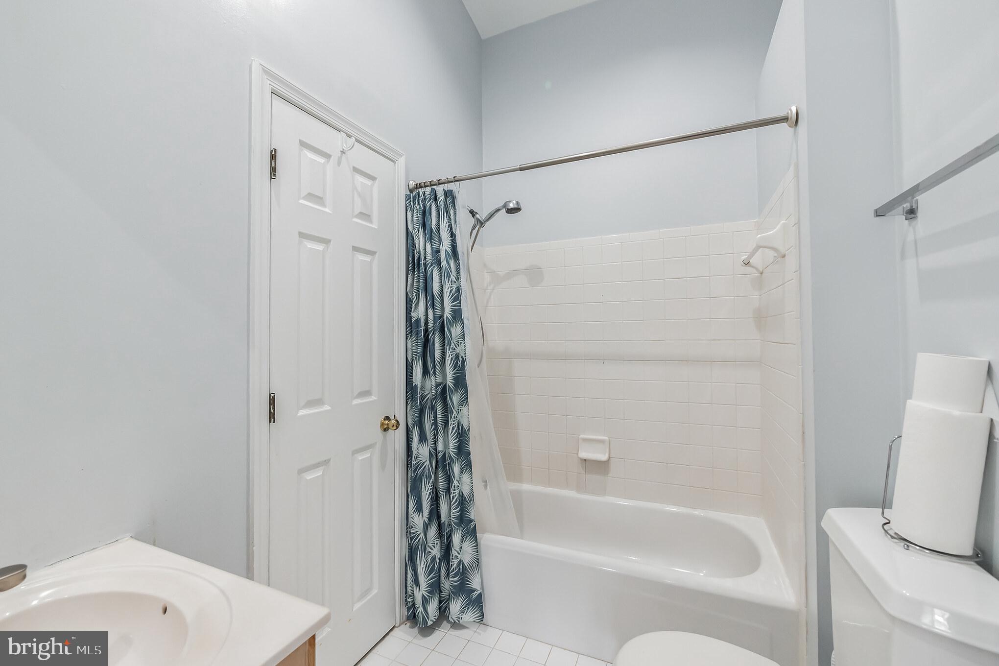 98 Victoria Square Frederick, MD 21702 - Photo 19 of 29