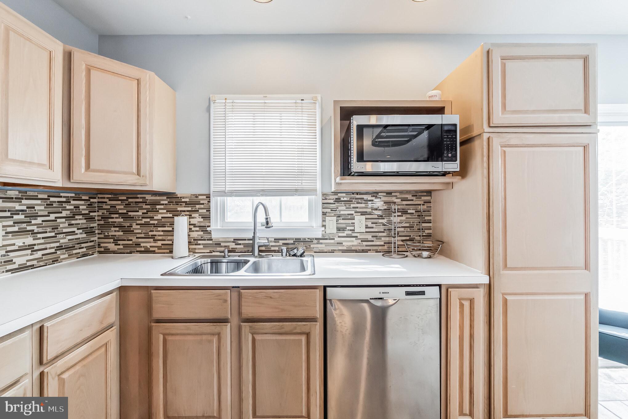 98 Victoria Square Frederick, MD 21702 - Photo 8 of 29