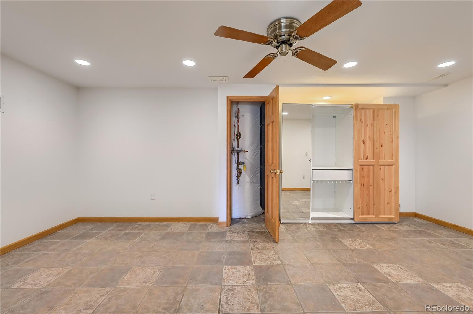 9897 Spring Hill Lane Highlands Ranch, CO 80129 - Photo 15 of 40