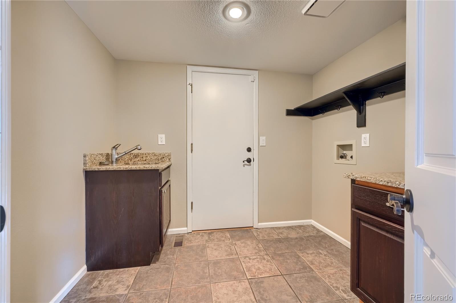 9897 Spring Hill Lane Highlands Ranch, CO 80129 - Photo 30 of 40