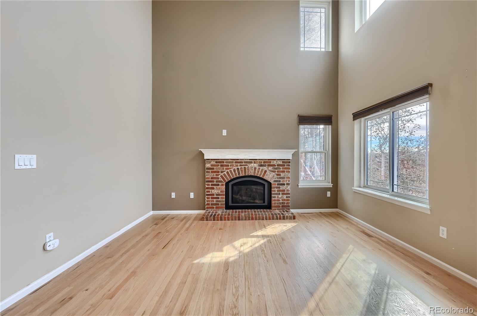 9897 Spring Hill Lane Highlands Ranch, CO 80129 - Photo 8 of 40