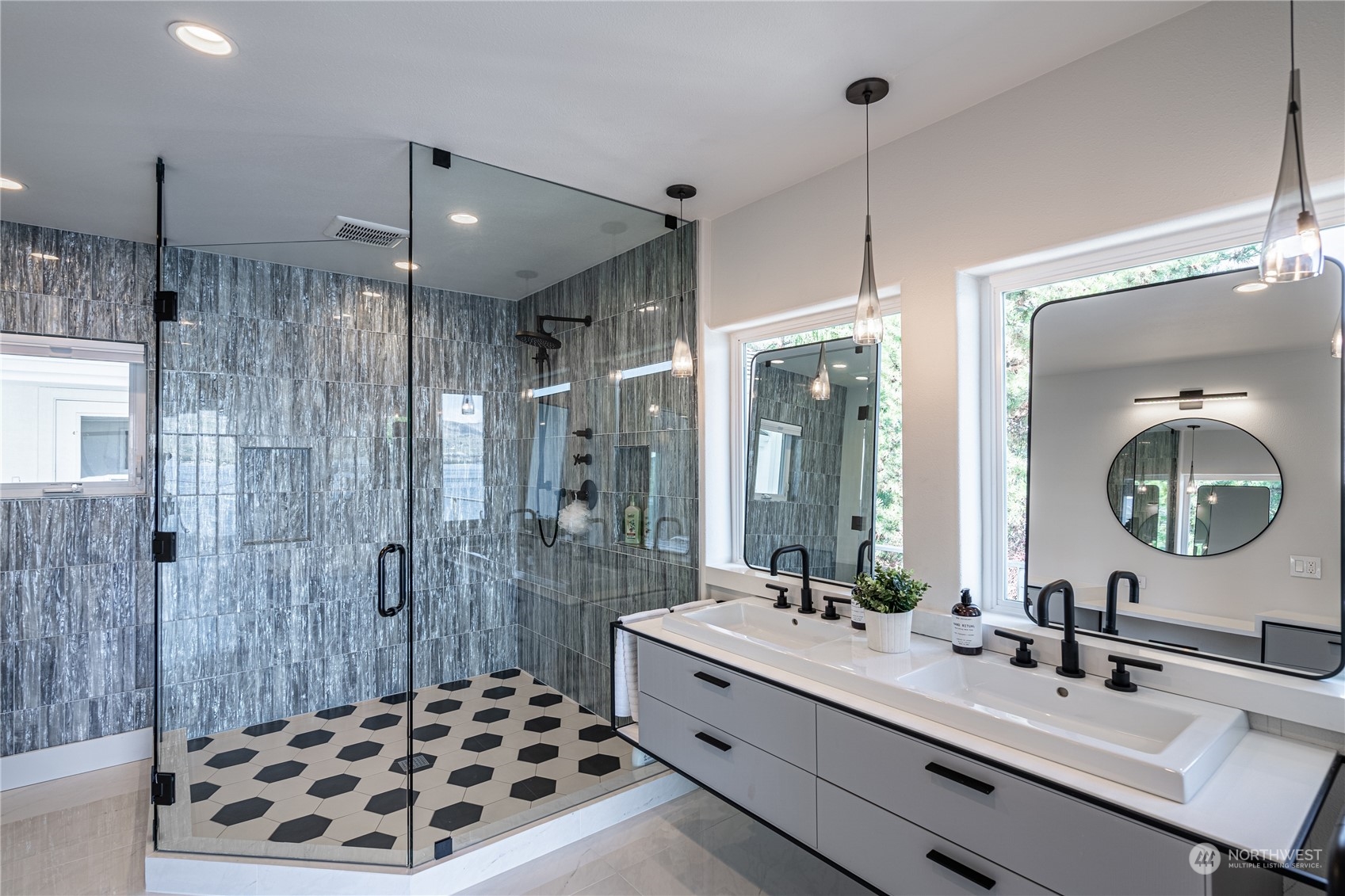2902 South Lakeshore Road Chelan, WA 98816 - Photo 12 of 40 Gallery Image 12