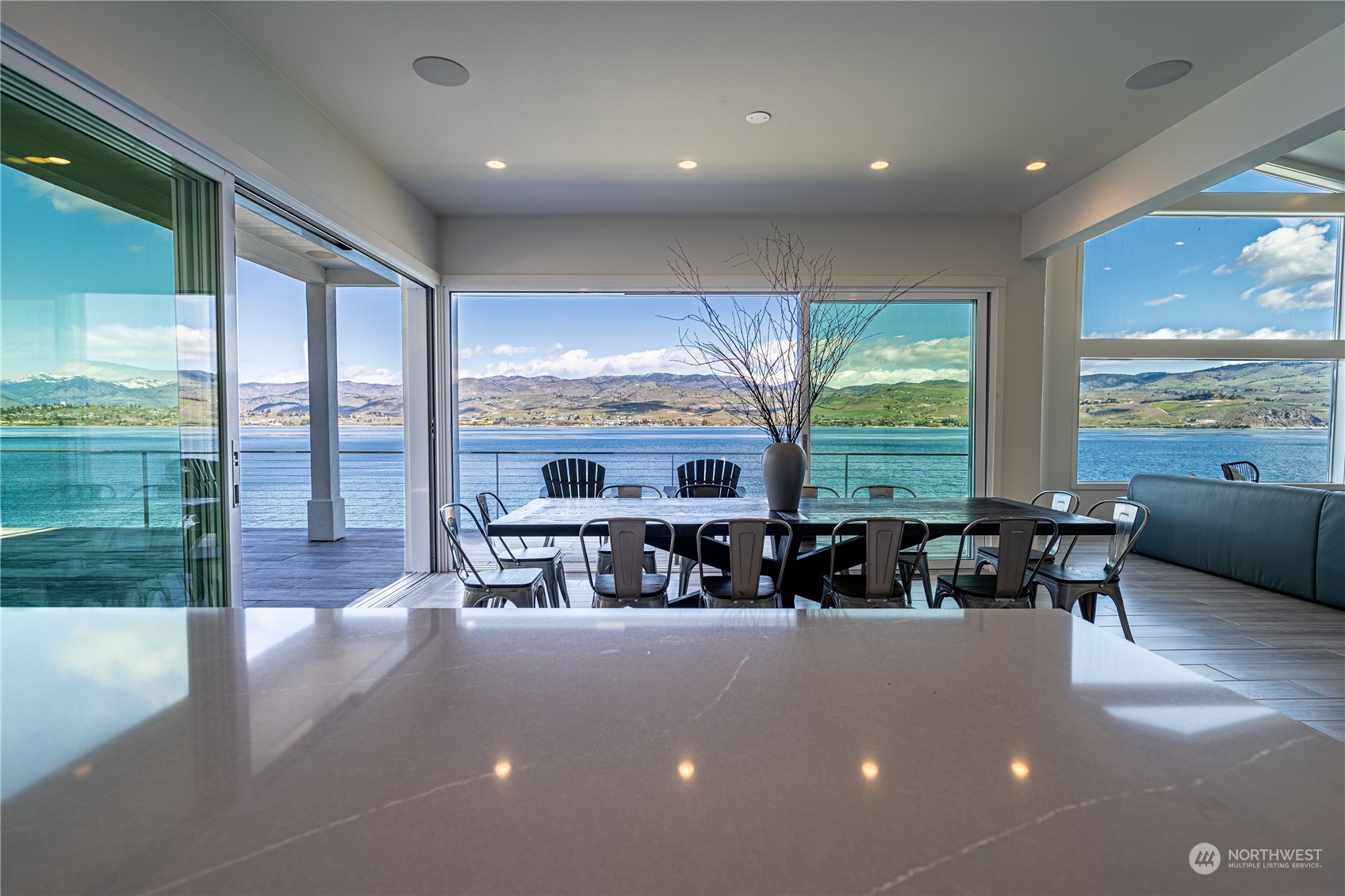 2902 South Lakeshore Road Chelan, WA 98816 - Photo 26 of 40 Gallery Image 26