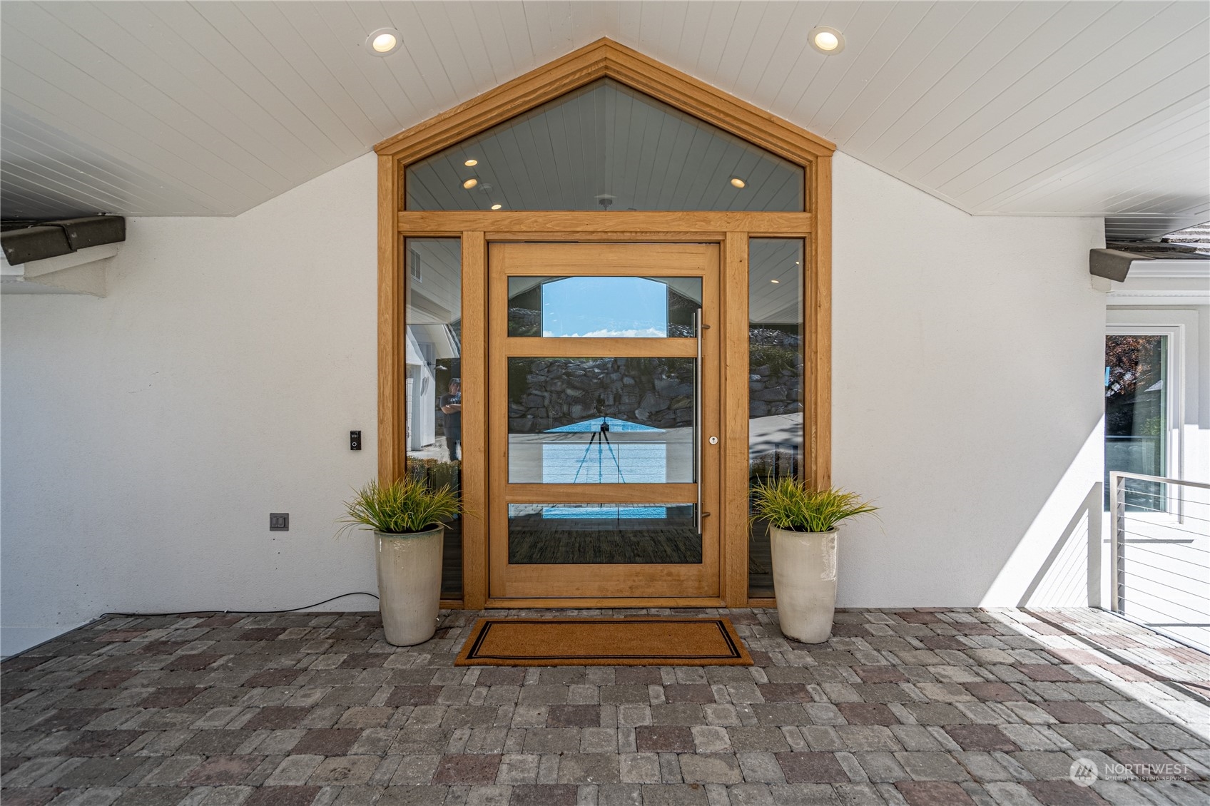 2902 South Lakeshore Road Chelan, WA 98816 - Photo 8 of 40 Gallery Image 8