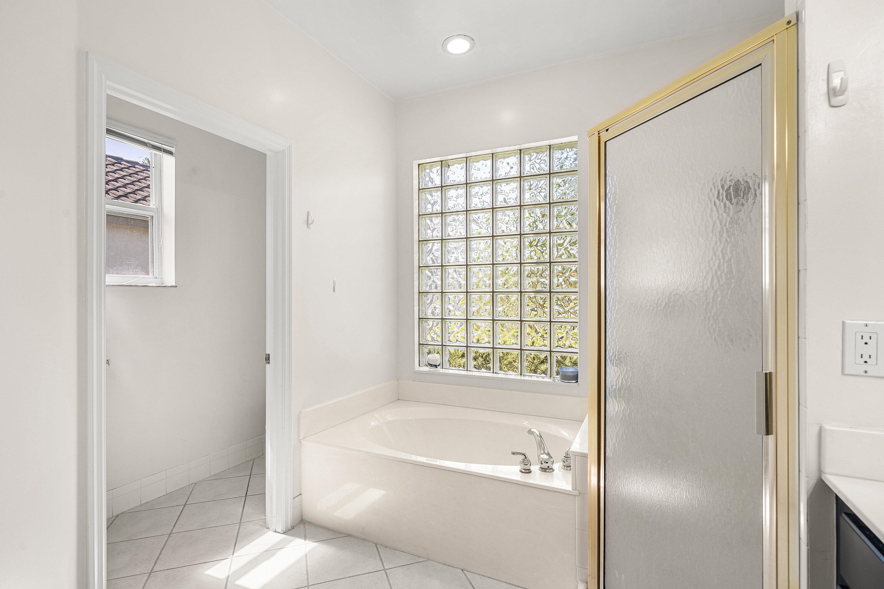 12629 Torbay Drive Boca Raton, FL 33428 - Photo 20 of 49 022-12629TorbayDrive-BocaRaton-FL-33428-