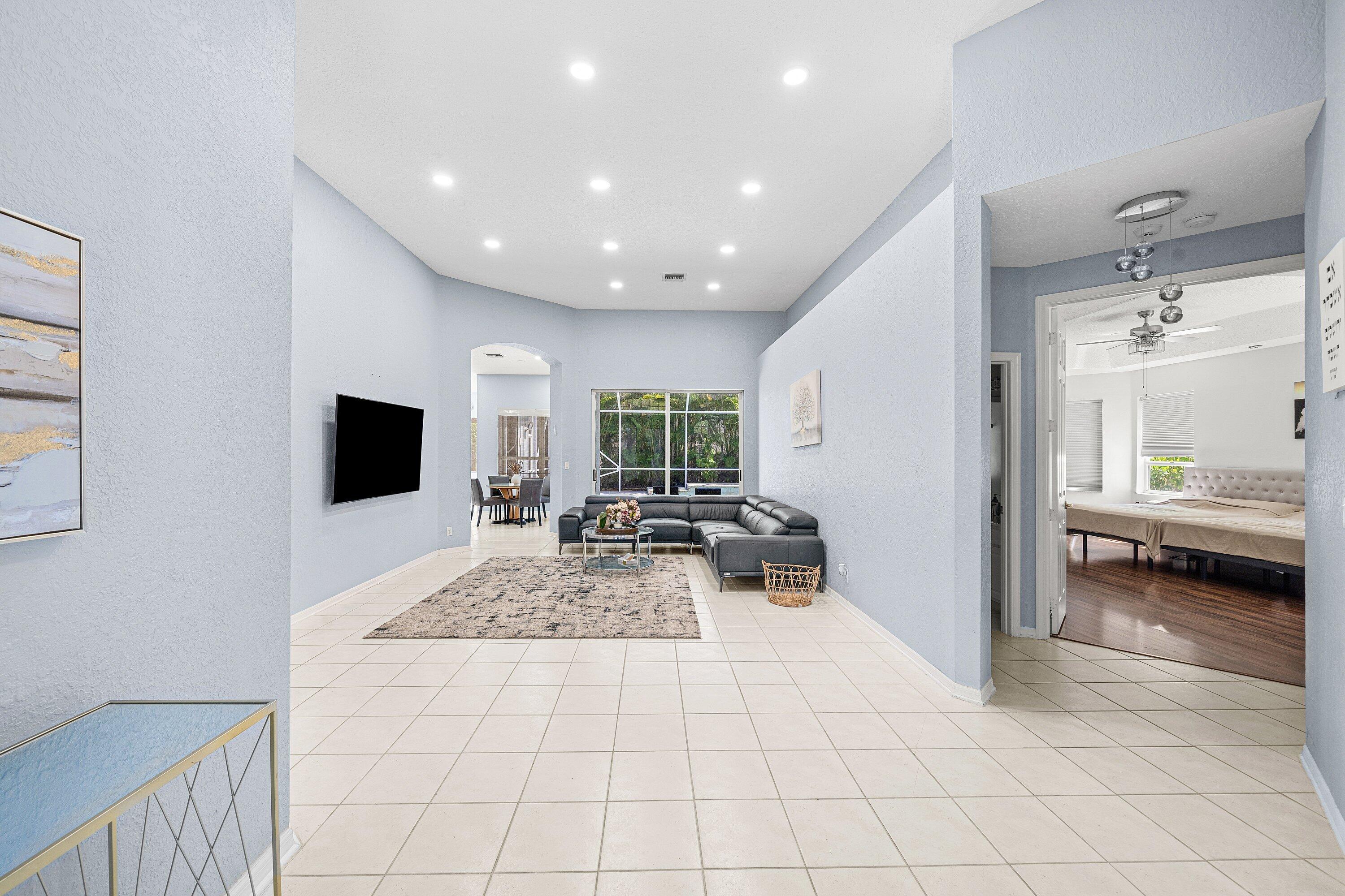 12629 Torbay Drive Boca Raton, FL 33428 - Photo 5 of 49 004-12629TorbayDrive-BocaRaton-FL-33428-