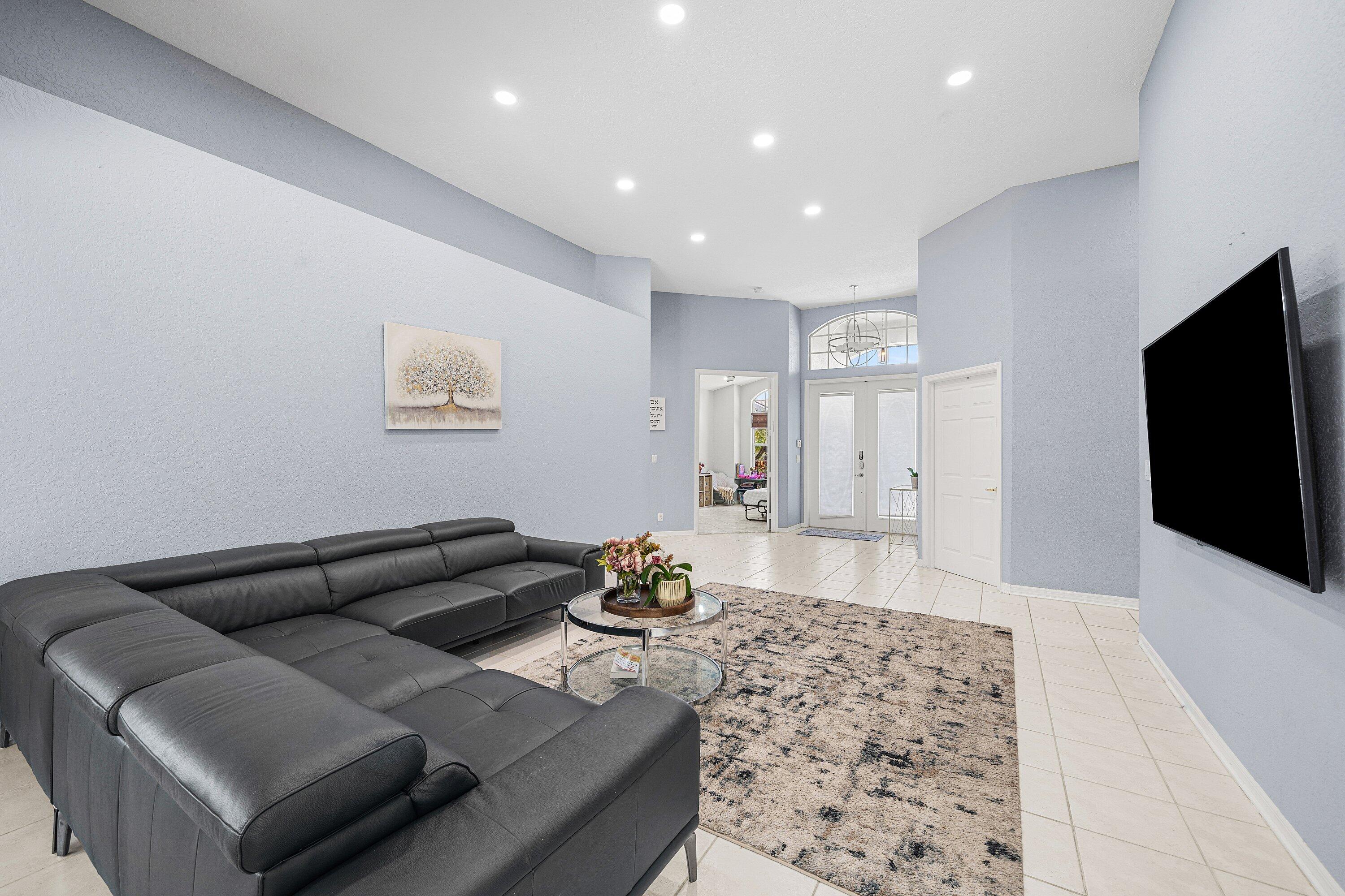 12629 Torbay Drive Boca Raton, FL 33428 - Photo 7 of 49 006-12629TorbayDrive-BocaRaton-FL-33428-