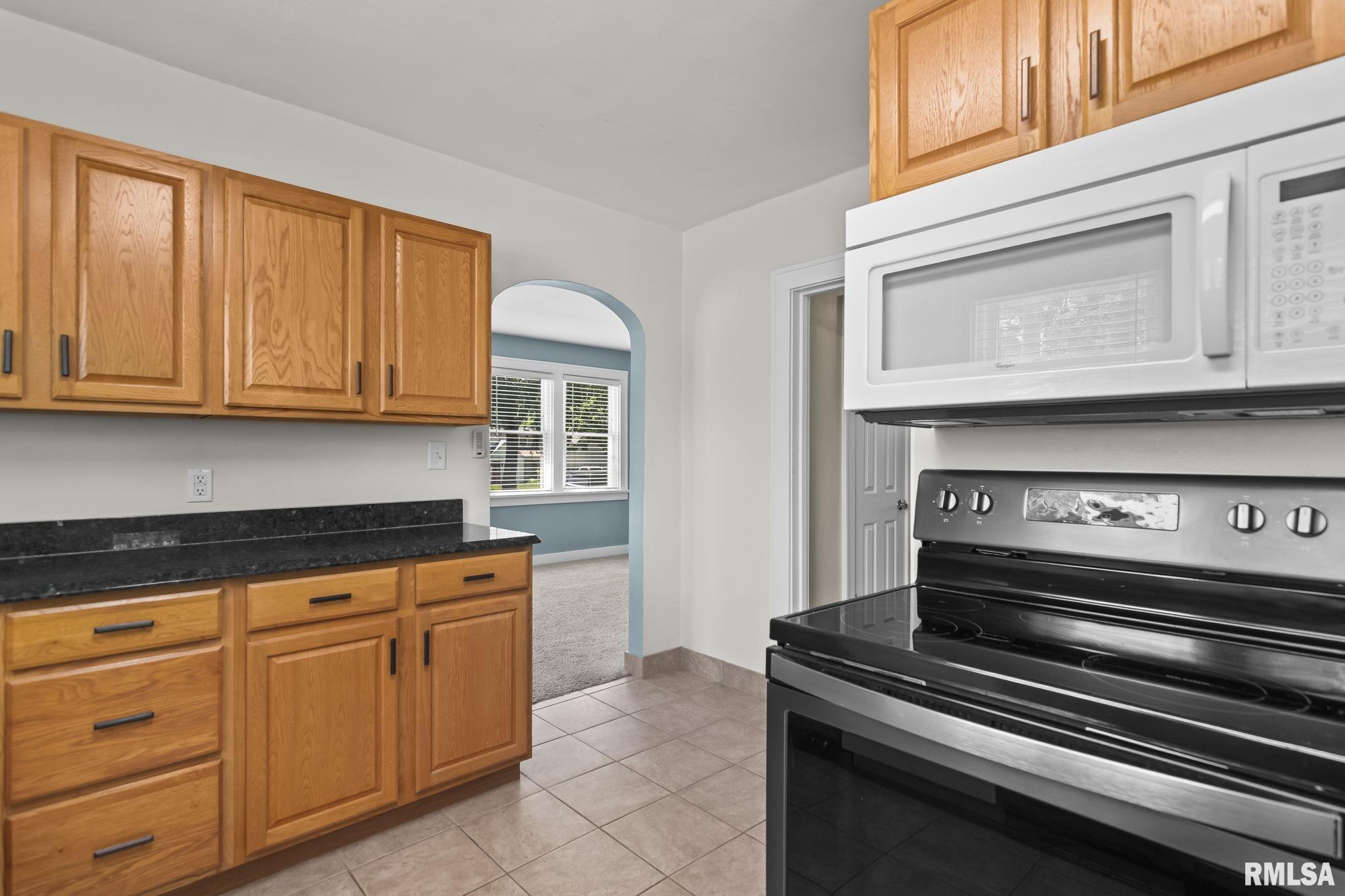 3252 South 2nd Street Springfield, IL 62703 - Photo 8 of 33