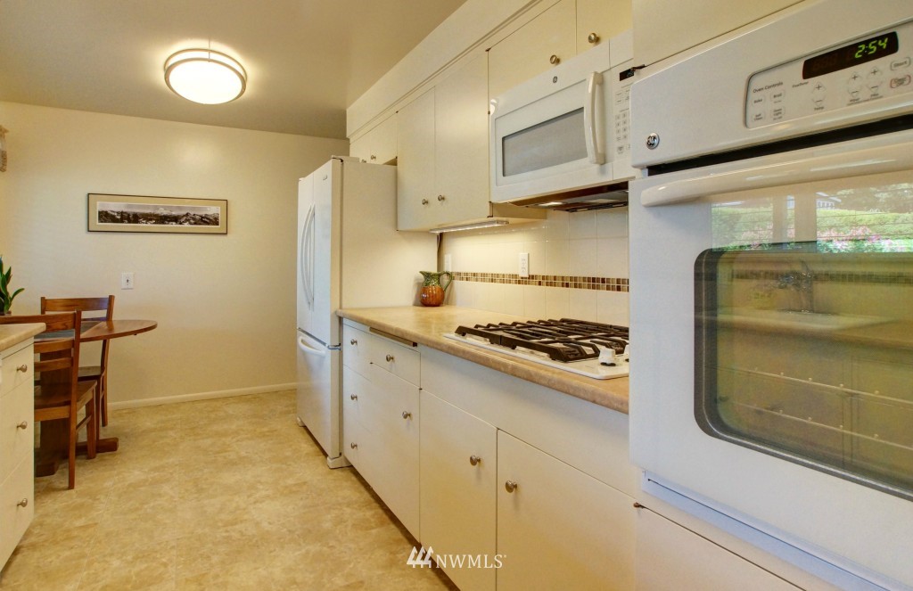 9506 Rock Road West University Place, WA 98466 - Photo 6 of 25 Gallery Image 6