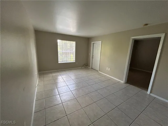 $1,100 | 211 Park Avenue, Unit 15, LaBelle, FL 33935