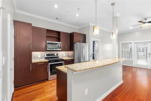 $2,800 | 870 Inman Vlg Parkway Northeast, Unit 219, Atlanta, GA 30307