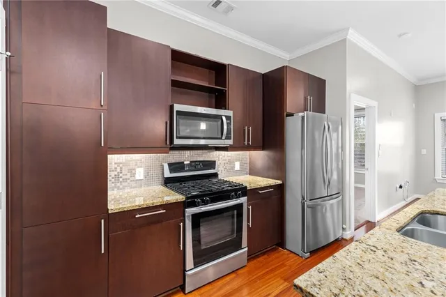 $2,800 | 870 Inman Vlg Parkway Northeast, Unit 219, Atlanta, GA 30307