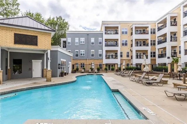 $2,800 | 870 Inman Vlg Parkway Northeast, Unit 219, Atlanta, GA 30307