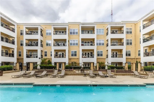 $2,800 | 870 Inman Vlg Parkway Northeast, Unit 219, Atlanta, GA 30307