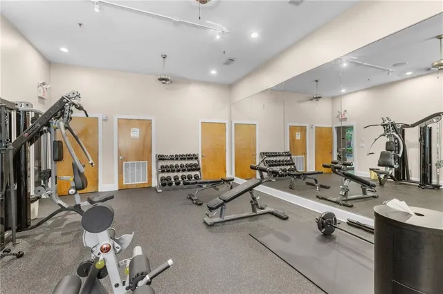 $2,800 | 870 Inman Vlg Parkway Northeast, Unit 219, Atlanta, GA 30307