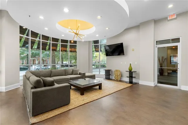 $2,800 | 870 Inman Vlg Parkway Northeast, Unit 219, Atlanta, GA 30307