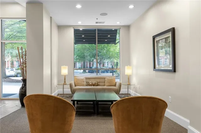 $2,800 | 870 Inman Vlg Parkway Northeast, Unit 219, Atlanta, GA 30307