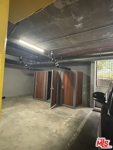 $5,200 | 4848 Wilshire Boulevard, Unit 102, Los Angeles, CA 90036