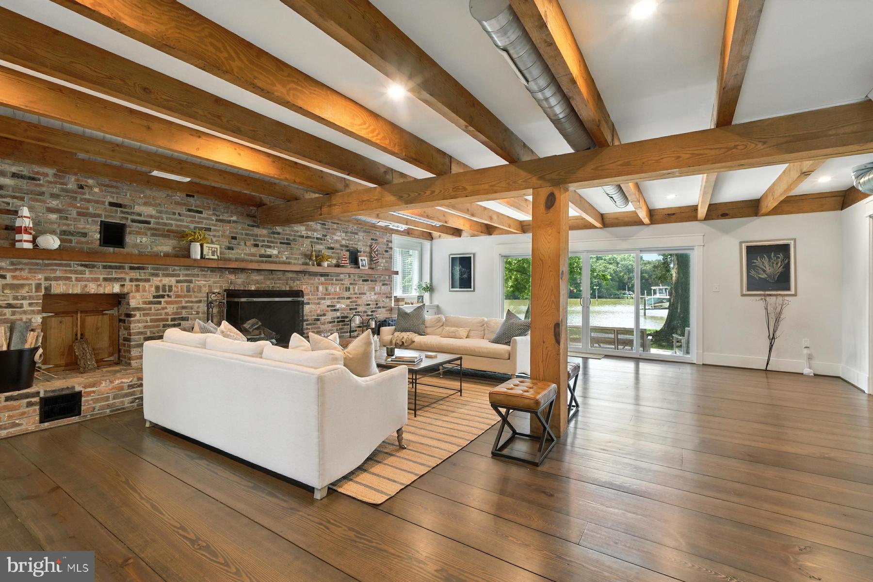 5440 Ferry Neck Road Royal Oak, MD 21662 - Photo 5 of 69 Living Room