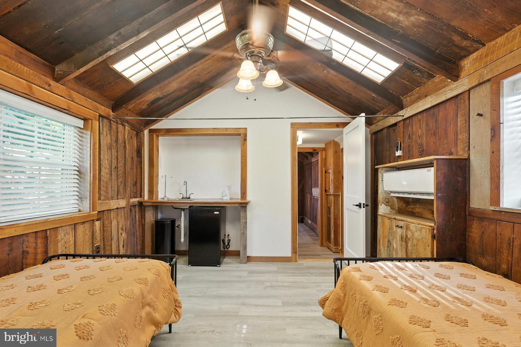 5440 Ferry Neck Road Royal Oak, MD 21662 - Photo 54 of 69 Guest Cottage Bedroom 2