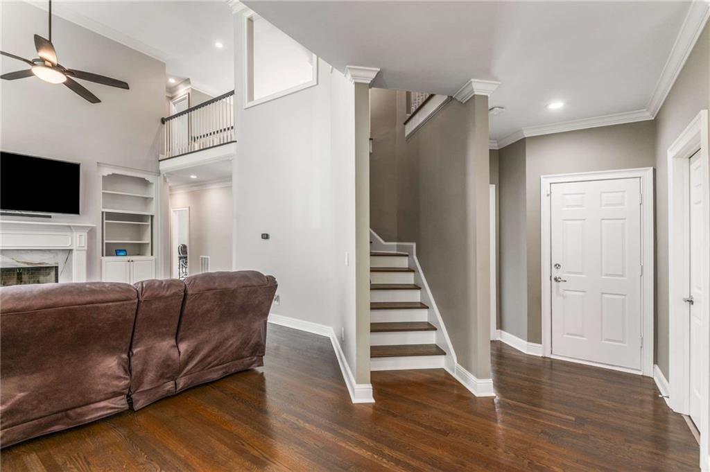 220 Milano Drive Southwest Atlanta, GA 30331 - Photo 9 of 48