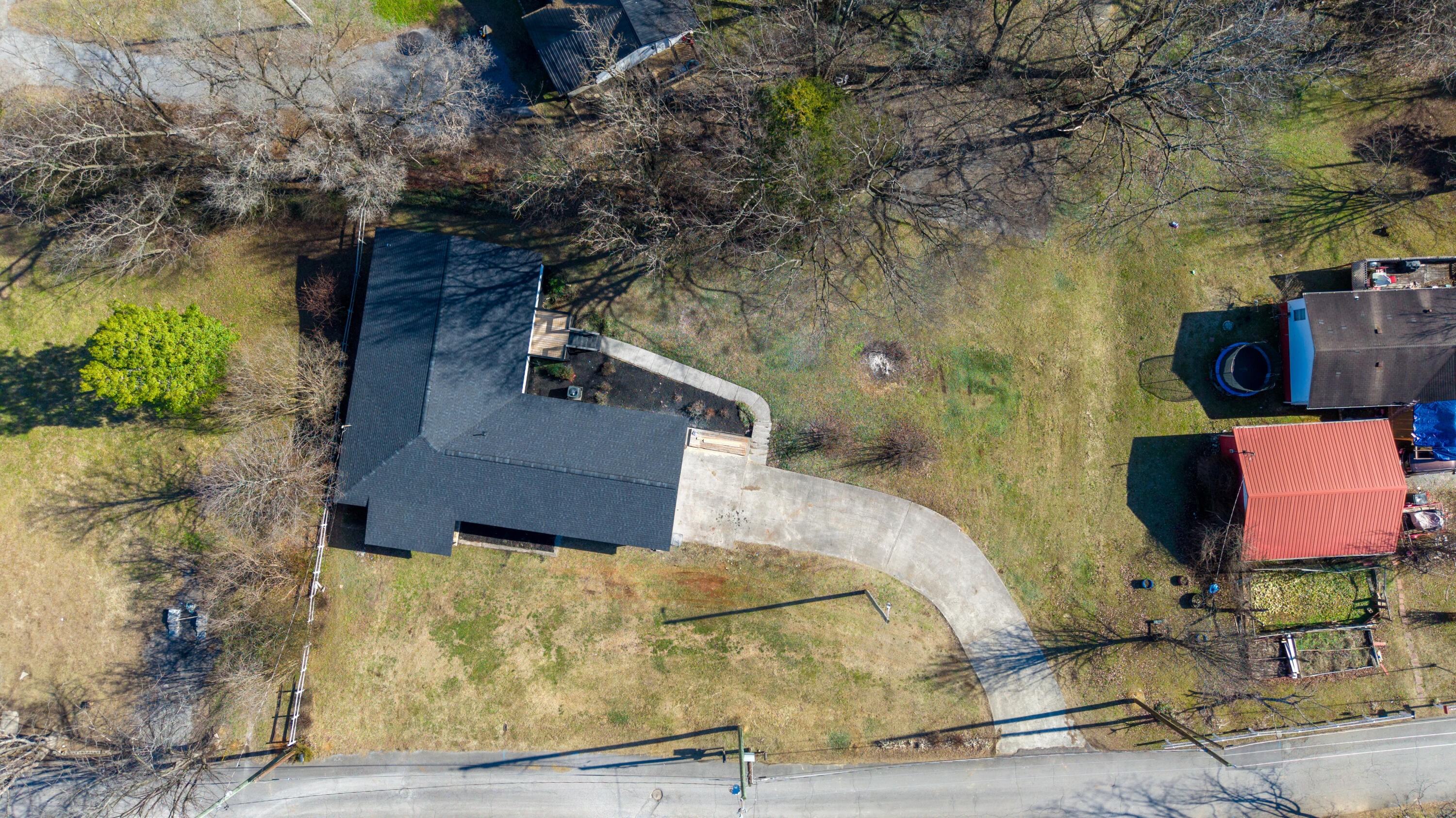 711 Walter Street Athens, TN 37303 - Photo 29 of 29 DJI_20250129142033_0435_D-HDR