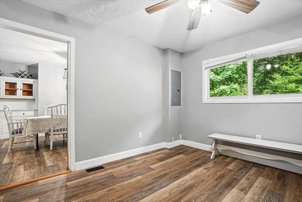 690 Benson Road Northbridge, MA 01588 - Photo 7 of 30